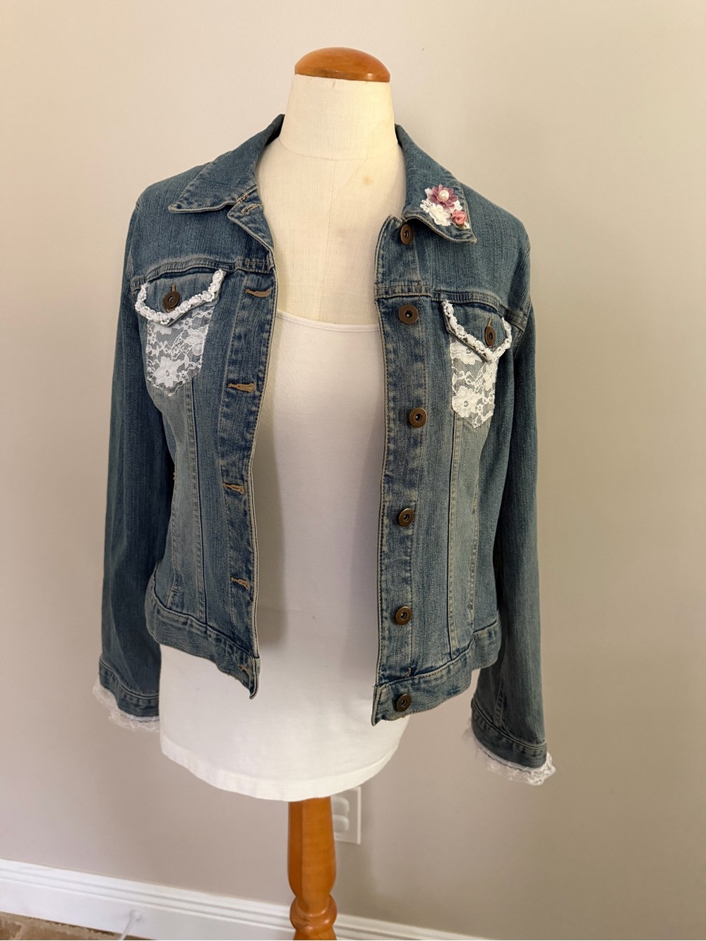 Women's Custom Embellished Lace-Trim Denim Jacket - Blue. Size - Petite Small